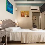 Porta Terra Affittacamere 3*