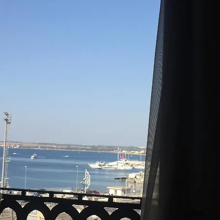 Porta Terra 3*